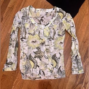 Scoop neck long sleeve top